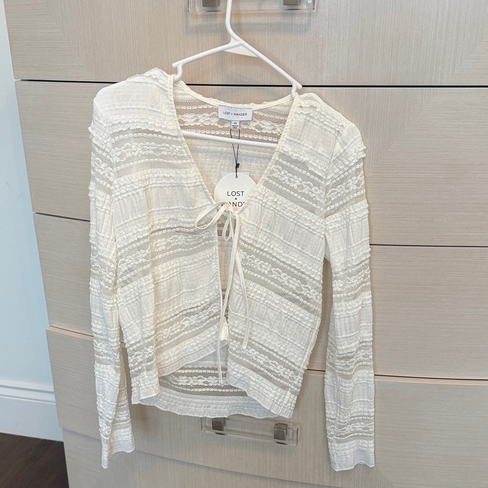 Lost and wander ivory  Lace Tie-Front Top xs nwt looks like LoveShackFancy